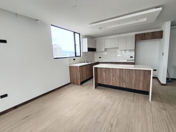 Suite en Venta, Quicentro Norte Quito