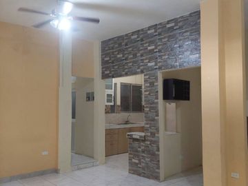 VENTA DE CASA RENTERA EN SAUCES 8 - FRENTE A RIOCENTRO NORTE (ANDREINA)