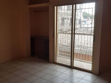 VENTA DE CASA RENTERA EN SAUCES 8 - FRENTE A RIOCENTRO NORTE (ANDREINA)