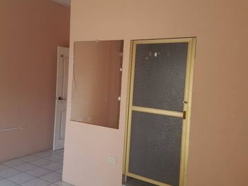 VENTA DE CASA RENTERA EN SAUCES 8 - FRENTE A RIOCENTRO NORTE (ANDREINA)