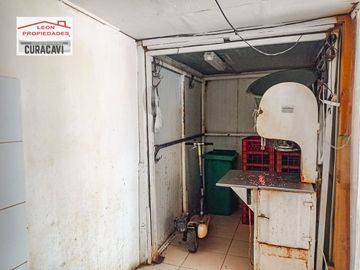León Propiedades vende 3 locales comerciales en Avenida principal, Curacavi