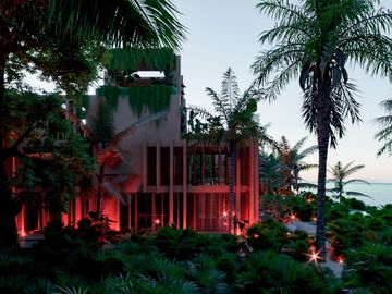 Espectacular villas con penthouse privado frente al mar
