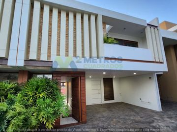 CASA en VENTA LOMAS de VISTA BELLA