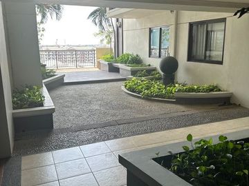 JML - FOR SALE: 3 Bedroom Unit in Royal Palm Residences, Taguig