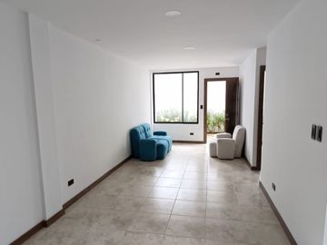 En venta  2 últimas CASAS DE 3 DORMITORIOS 98 m2, Nayon, clima ideal, por estrenar, terraza