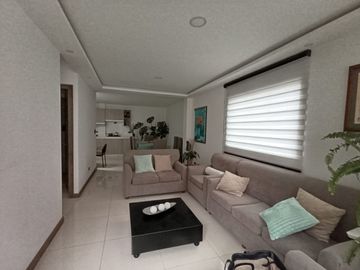 En venta  2 últimas CASAS DE 3 DORMITORIOS 98 m2, Nayon, clima ideal, por estrenar, terraza
