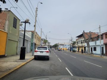 REMATO CASA CON DOS INQUILINOS PRECARIOS - ACEPTO OFERTAS