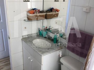 Lindo departamento de 2 habitaciones y 2 baños con estacionamiento y bodega