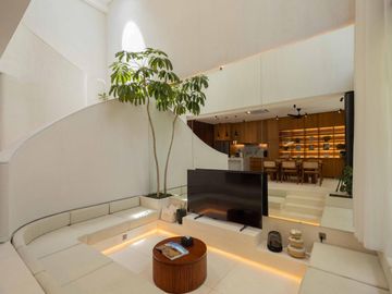 MODERN 2 BR PRIVATE POOL VILLA NEAR BERAWA BEACH