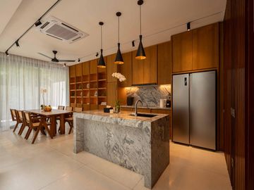 MODERN 2 BR PRIVATE POOL VILLA NEAR BERAWA BEACH