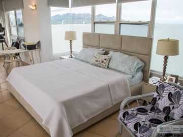 PENTHOUSE FRENTE AL MAR EN CORONADO, PANAMÁ