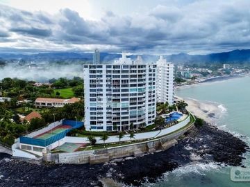 PENTHOUSE FRENTE AL MAR EN CORONADO, PANAMÁ