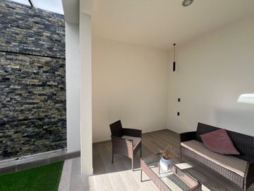 CASA EN VENTA CON RECÁMARA EN PB. FRACC. PASEO DEL PARQUE CON CASA CLUB, GIMNASIO, CANCHAS DEPORTIVAS
