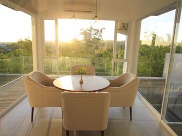 Villa Freehold 6 Bedrooms Ocean View in Ungasan