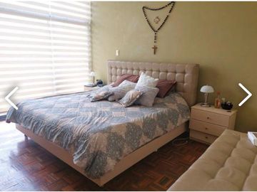 CASA DE VENTA URBANIZACION JACARANDA CUMBAYA