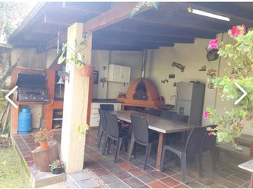 CASA DE VENTA URBANIZACION JACARANDA CUMBAYA