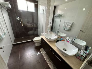 Casa de lujo en venta en villa campestre de 3 cuartos con baño