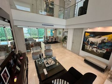 Casa de lujo en venta en villa campestre de 3 cuartos con baño