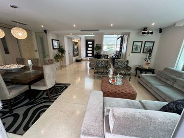 Casa de lujo en venta en villa campestre de 3 cuartos con baño