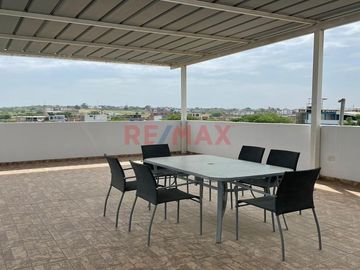 Elegancia Y Comodidad Definen Tu Nuevo Hogar: Dúplex Moderno En Urb Los Corales