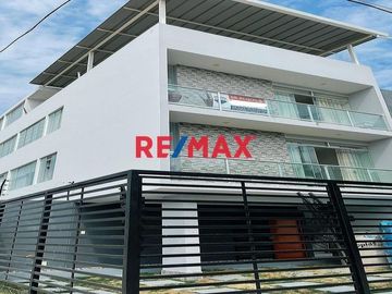 Elegancia Y Comodidad Definen Tu Nuevo Hogar: Dúplex Moderno En Urb Los Corales