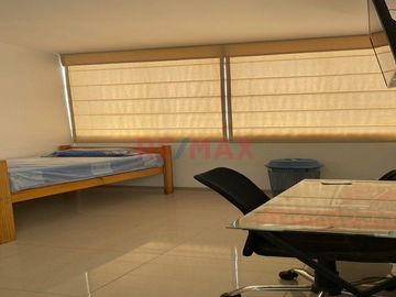 Elegancia Y Comodidad Definen Tu Nuevo Hogar: Dúplex Moderno En Urb Los Corales