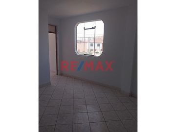 Linda Casa En Chimbote. Florida Baja ID 1088238