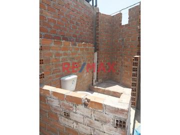 Linda Casa En Chimbote. Florida Baja ID 1088238