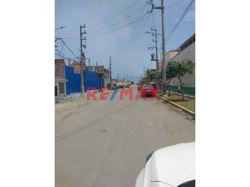 Linda Casa En Chimbote. Florida Baja ID 1088238