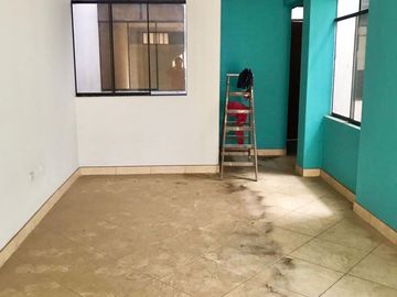 CASA 4 PISOS EN VENTA 420 M2 ASOC. BRISAS DEL MANTARO - EL AGUSTINO