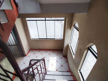 CASA 4 PISOS EN VENTA 420 M2 ASOC. BRISAS DEL MANTARO - EL AGUSTINO
