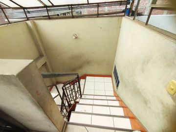 CASA 4 PISOS EN VENTA 420 M2 ASOC. BRISAS DEL MANTARO - EL AGUSTINO