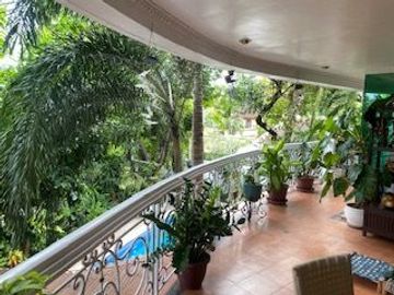 3 Storey House with 5 Bedrooms for Sale in Ayala Alabang Village, Muntinlupa City
