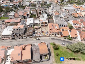 En venta lote en céntrico en loja