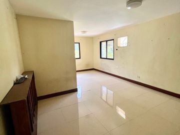 Laguna Bel-Air 2 corner house near Nuvali For Bidding