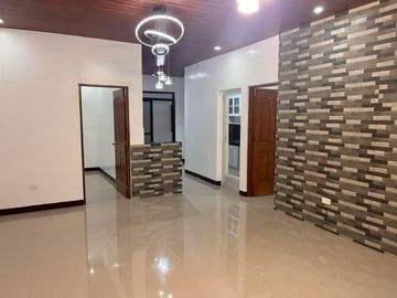 3-bedroom House for sale in San Lorenzo, Sta. Rosa, Laguna