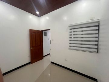 3-bedroom House for sale in San Lorenzo, Sta. Rosa, Laguna