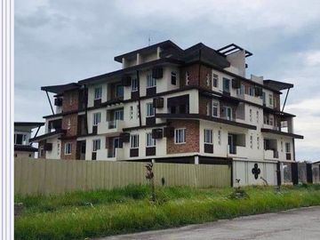 For Sale 3 BR w/ 2 T&B by DMCI at Marina Baytown Parañaque City