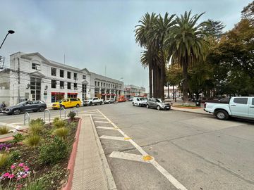 Se vende oficina céntrica, frente a Plaza de Armas de Curicó