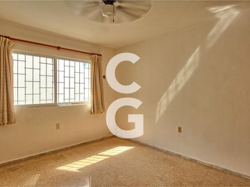 Casa en Venta en Cancun en Calle Jaleb en Cancun Centro con 5 Recamaras