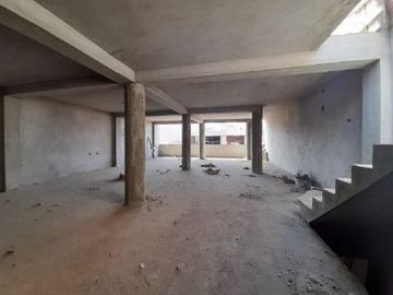 VENDO ALMACEN - TALLER - CASA EN VENTANILLA, POR AVDA SIENA