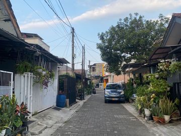 Rumah Dalam Komplek Area Pancoran Mas Dekat Tol Sawangan
