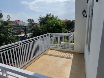 Rumah Baru 2 Lantai Perum Taman Surya Agung Wage Taman Sidoarjo Dekat Wage Aloha