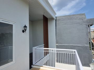 Rumah Baru 2 Lantai Perum Taman Surya Agung Wage Taman Sidoarjo Dekat Wage Aloha
