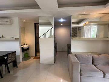 Dijual Rumah Dian Istana Moca Verbana Surabaya SHM Siap Huni Terawat Full Furnished