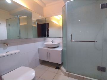 SEWA APARTEMEN WATERPLACE TOWER B FULL FURNISHED SURABAYA BARAT