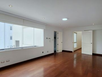 Vendo Lujoso Penthouse Duplex a 1 cdra de Malecón