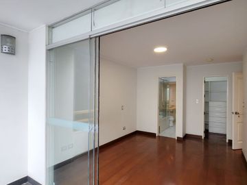 Vendo Lujoso Penthouse Duplex a 1 cdra de Malecón