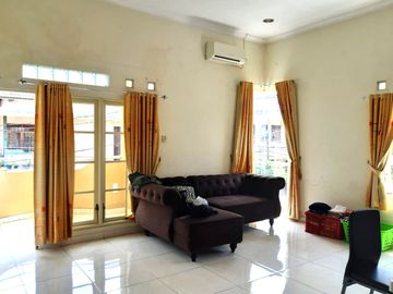Rumah Hook Mewah di Perumahan Tata Bumi Godean