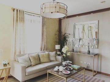 Income generating out of town 3 bedroom villas with a prefect view of the golf course in Silang nearby Tagaytay